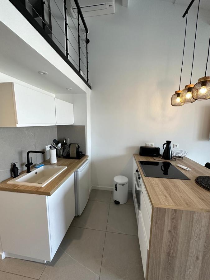 Apartment Comptemporain Vue Grimaud