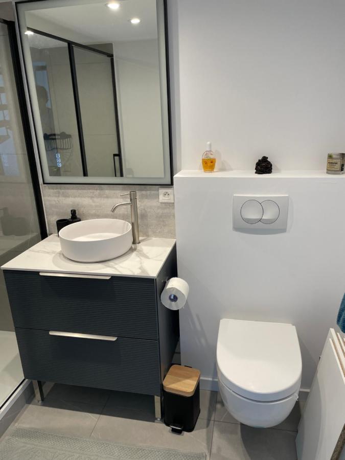 Apartment Comptemporain Vue Grimaud